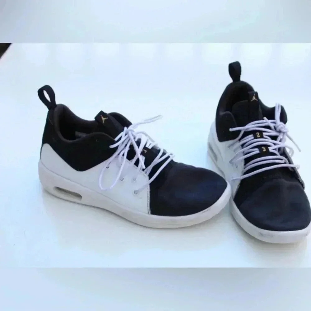 Air Jordan first class sneakers